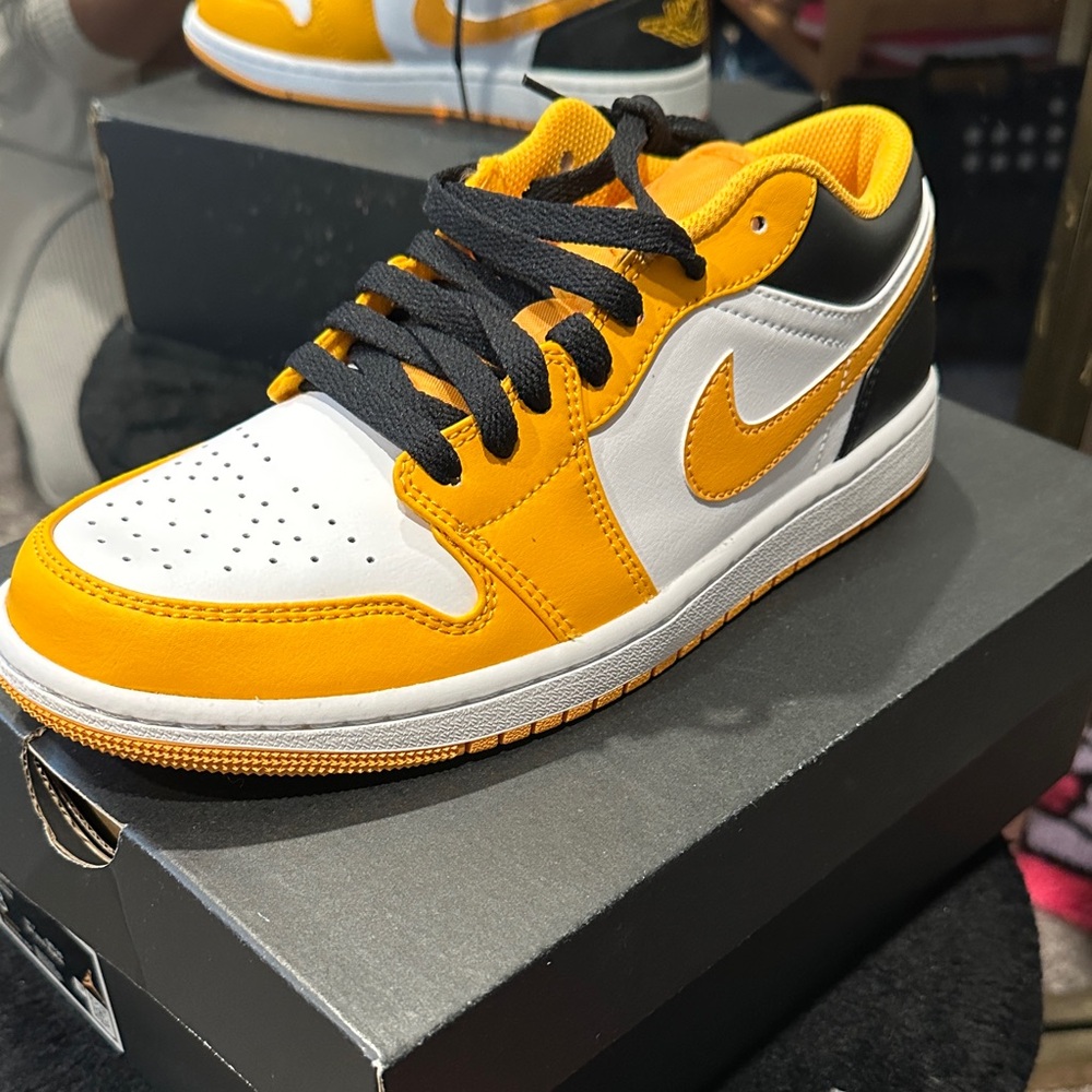 Jordan Women's Sneakers in Yellow, Black, and White